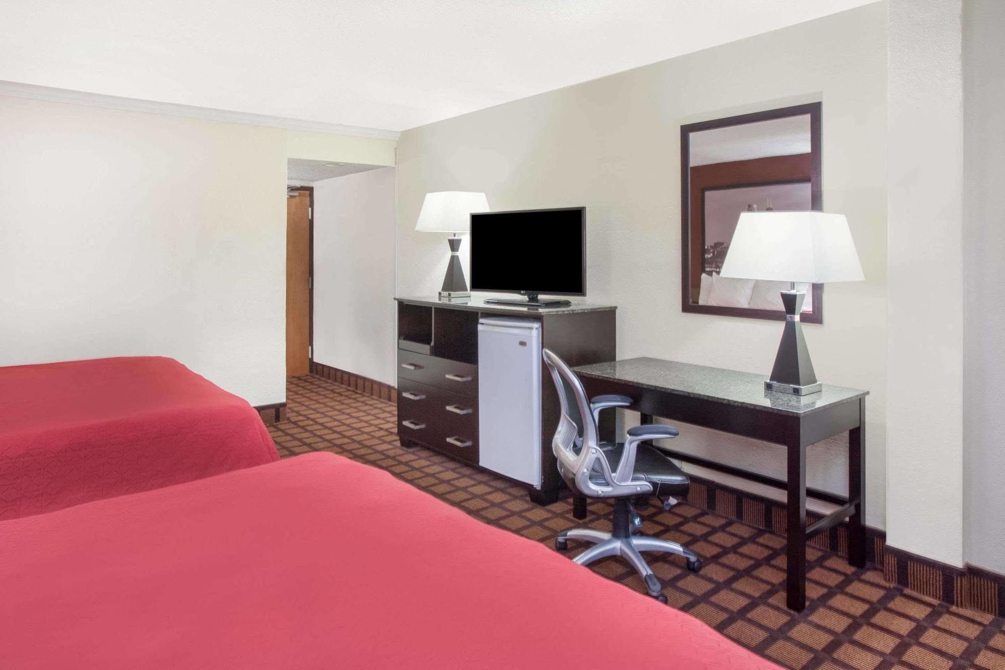 Super 8 By Wyndham Chicago Il Hotel Bagian luar foto